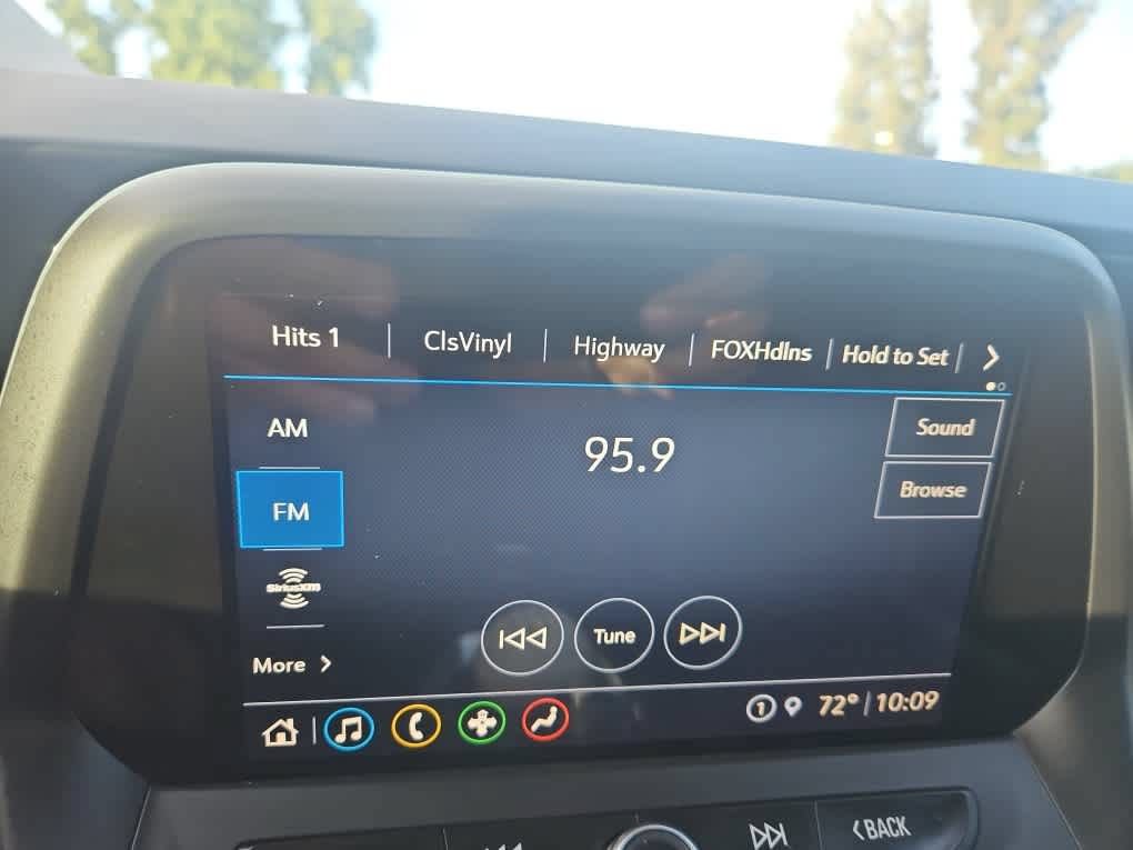 Used 2021 Chevrolet Camaro SS RWD image 14
