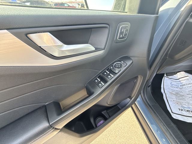 Used 2024 Ford Escape Platinum image 13