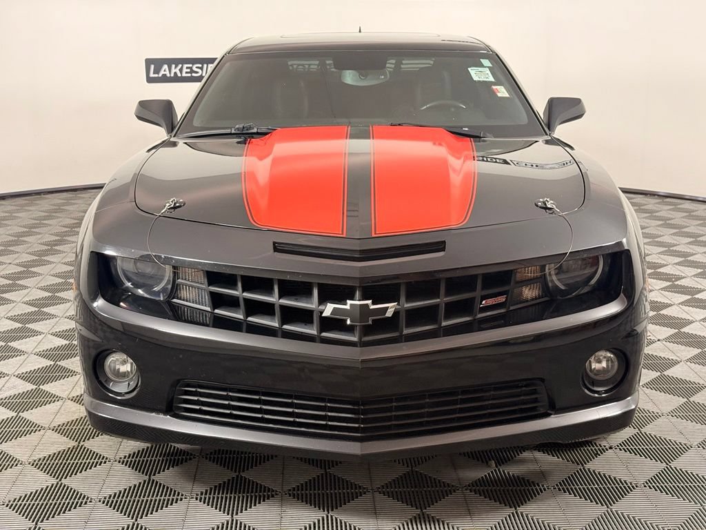 Used 2010 Chevrolet Camaro SS w/ RS Package RWD image 9