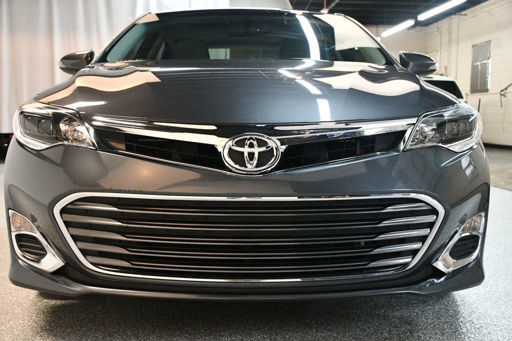 Used 2013 Toyota Avalon XLE Premium FWD image 12