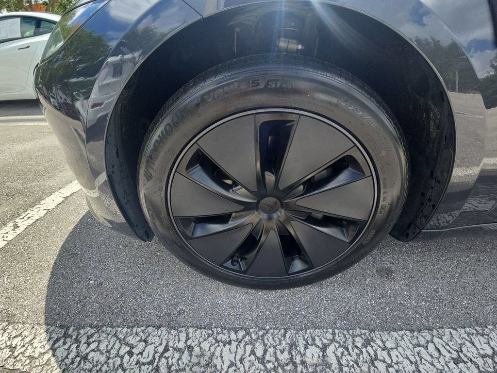 Used 2025 Tesla Model 3 Long Range AWD/4WD image 29