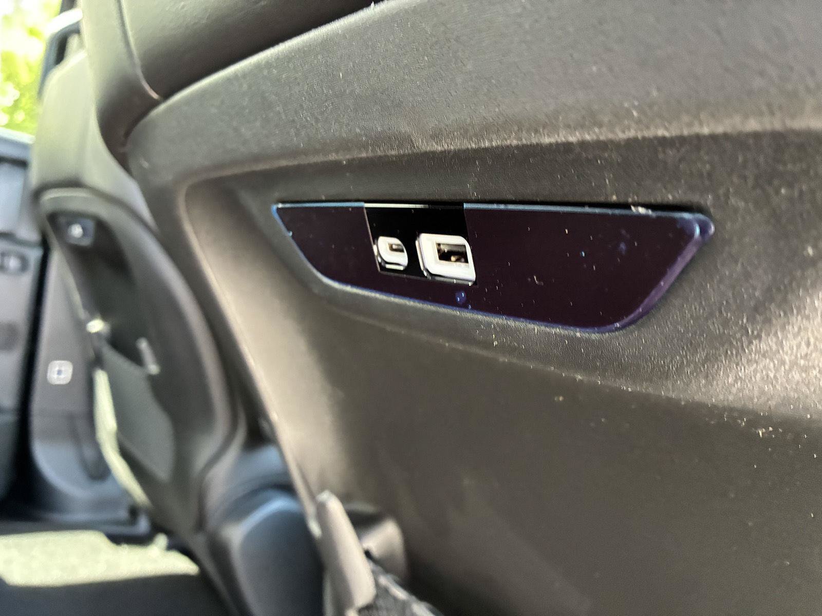 New 2027 Chrysler Pacifica Select AWD/4WD image 20