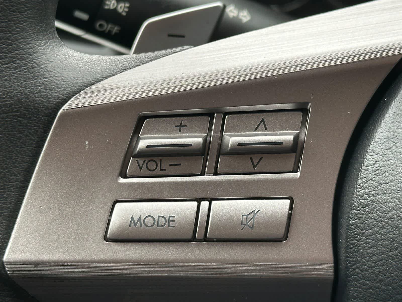 Used 2010 Subaru Legacy 2.5i AWD/4WD image 24