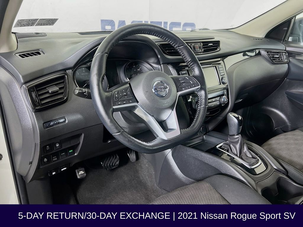 Used 2021 Nissan Rogue Sport SV AWD/4WD image 11