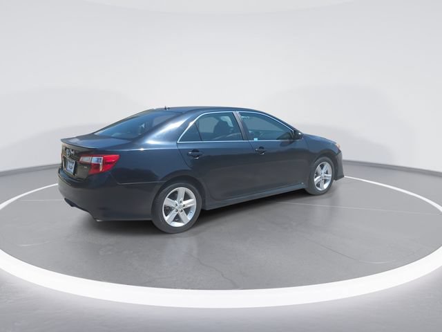 Used 2013 Toyota Camry SE FWD image 8