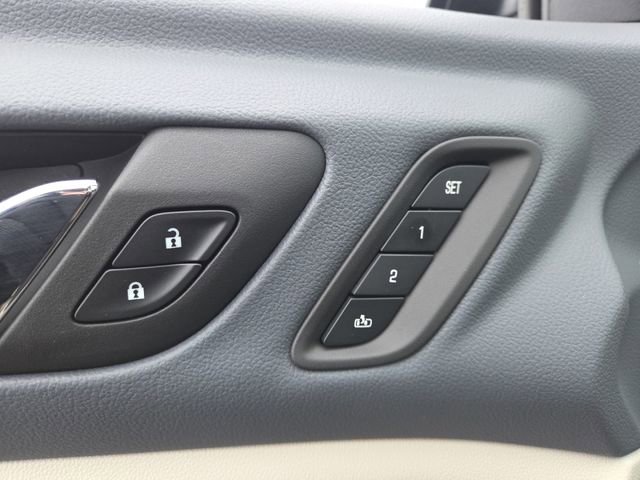 Used 2023 GMC Acadia Denali w/ Denali Ultimate Package image 13