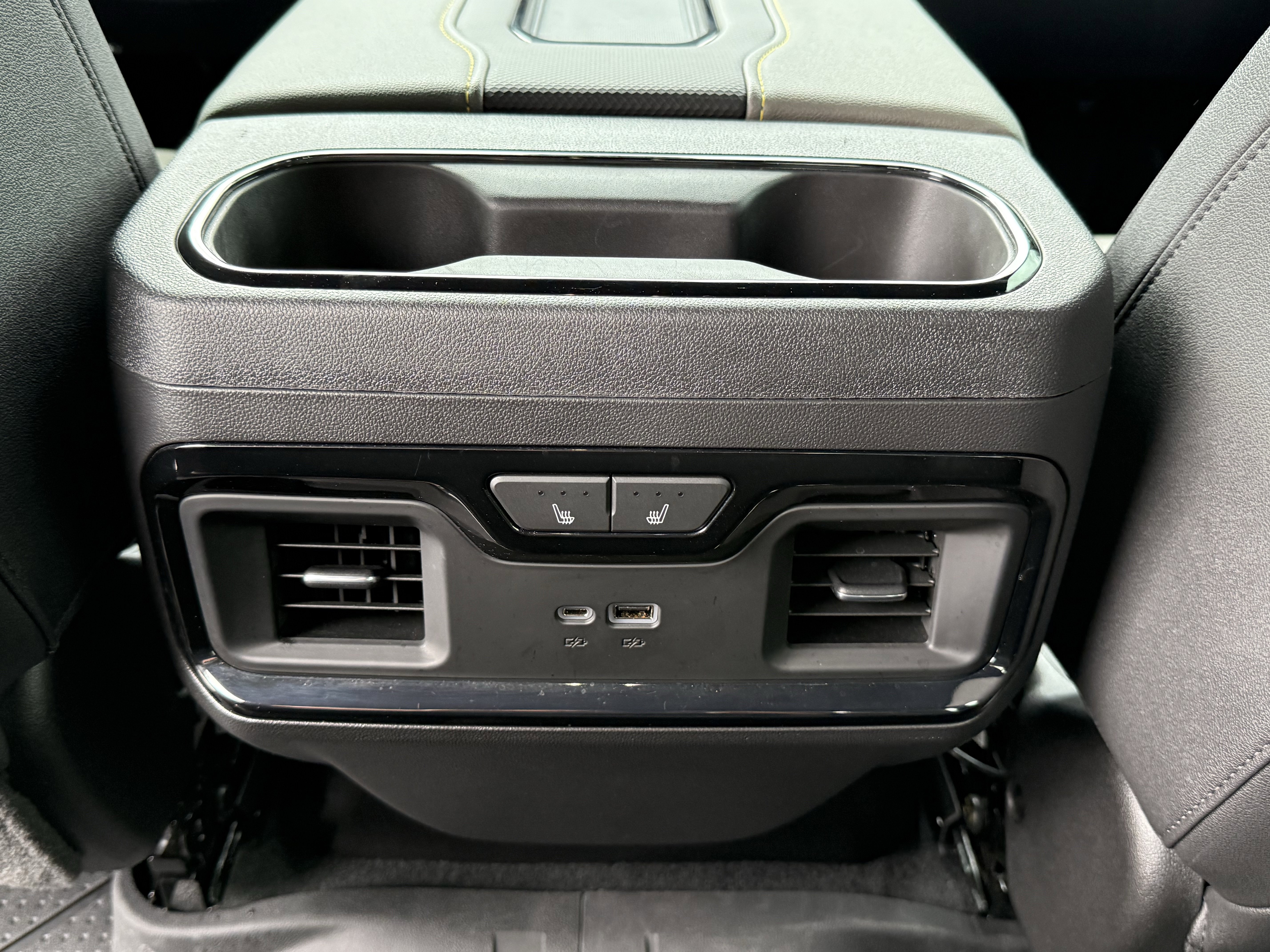 Used 2022 Chevrolet Silverado 1500 ZR2 w/ Technology Package image 17