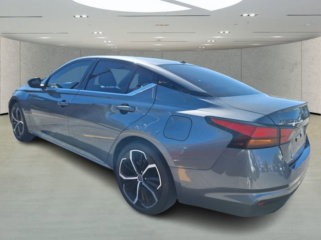 Used 2025 Nissan Altima 2.5 SR image 3