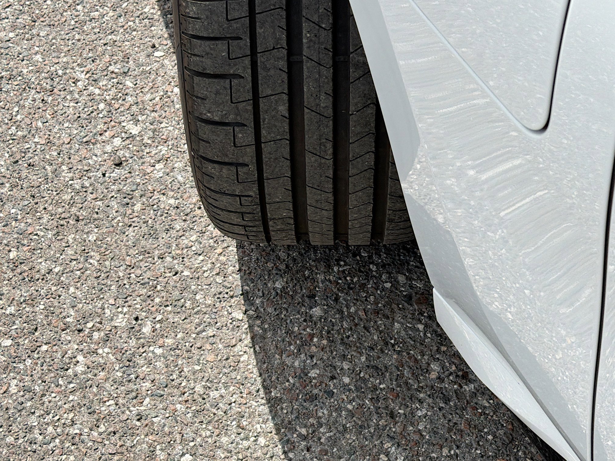 Used 2025 BMW 750e xDrive w/ Executive Package image 42