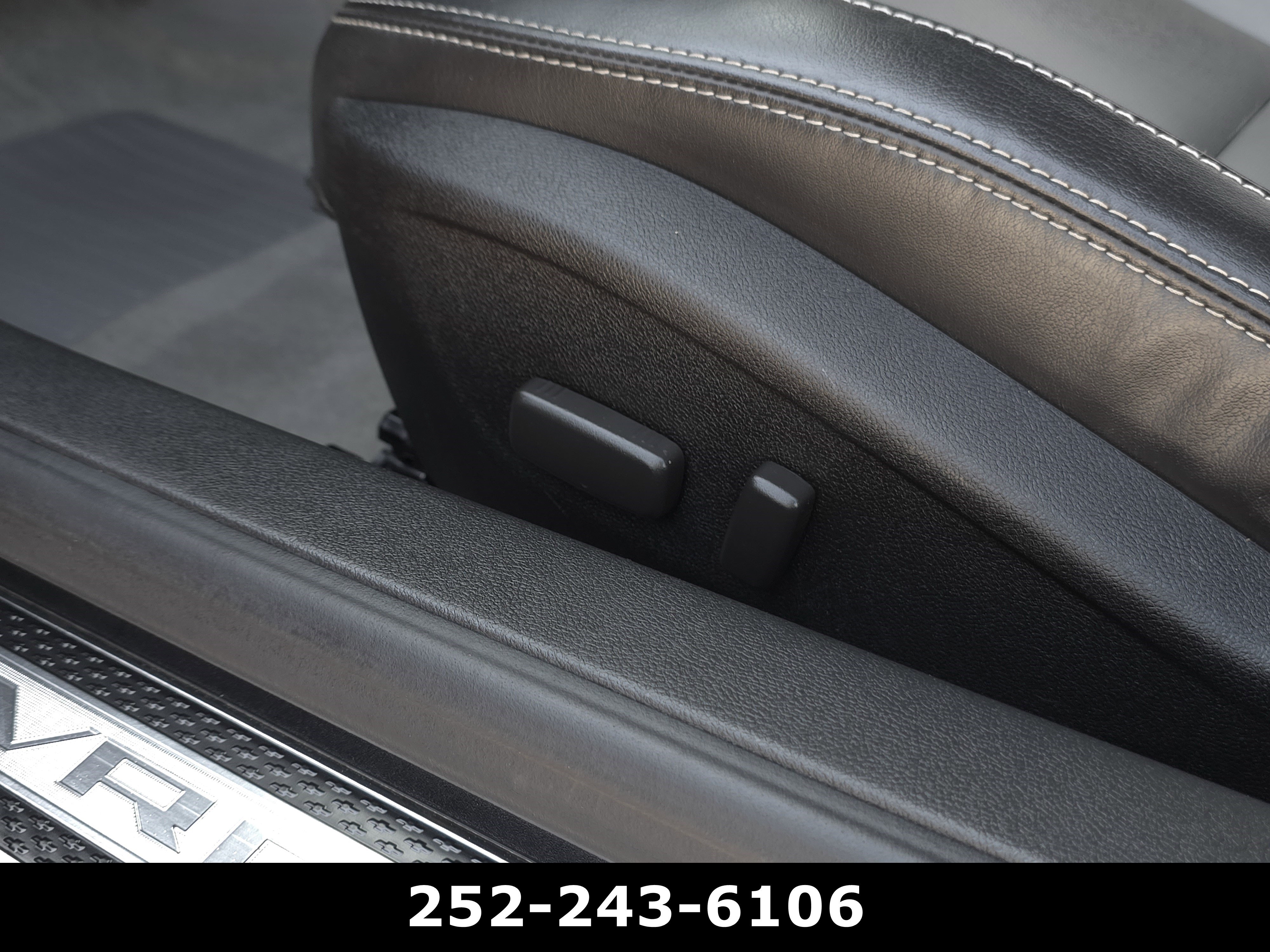Used 2011 Chevrolet Camaro SS w/ RS Package image 11