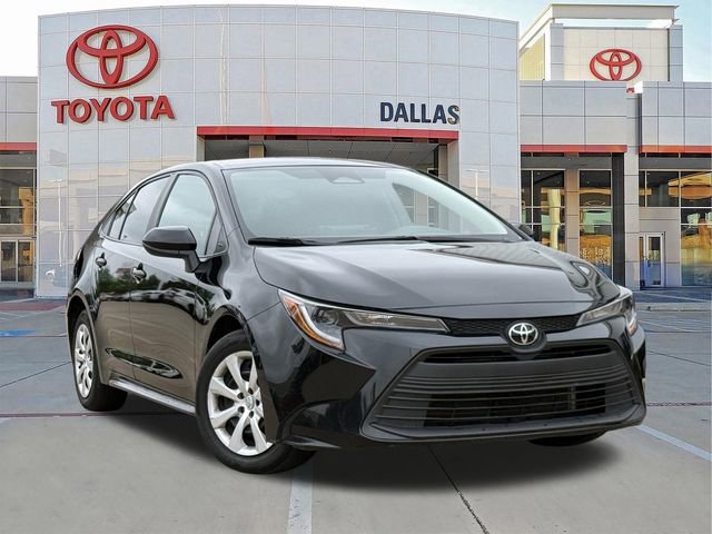 Used 2024 Toyota Corolla LE FWD image 1