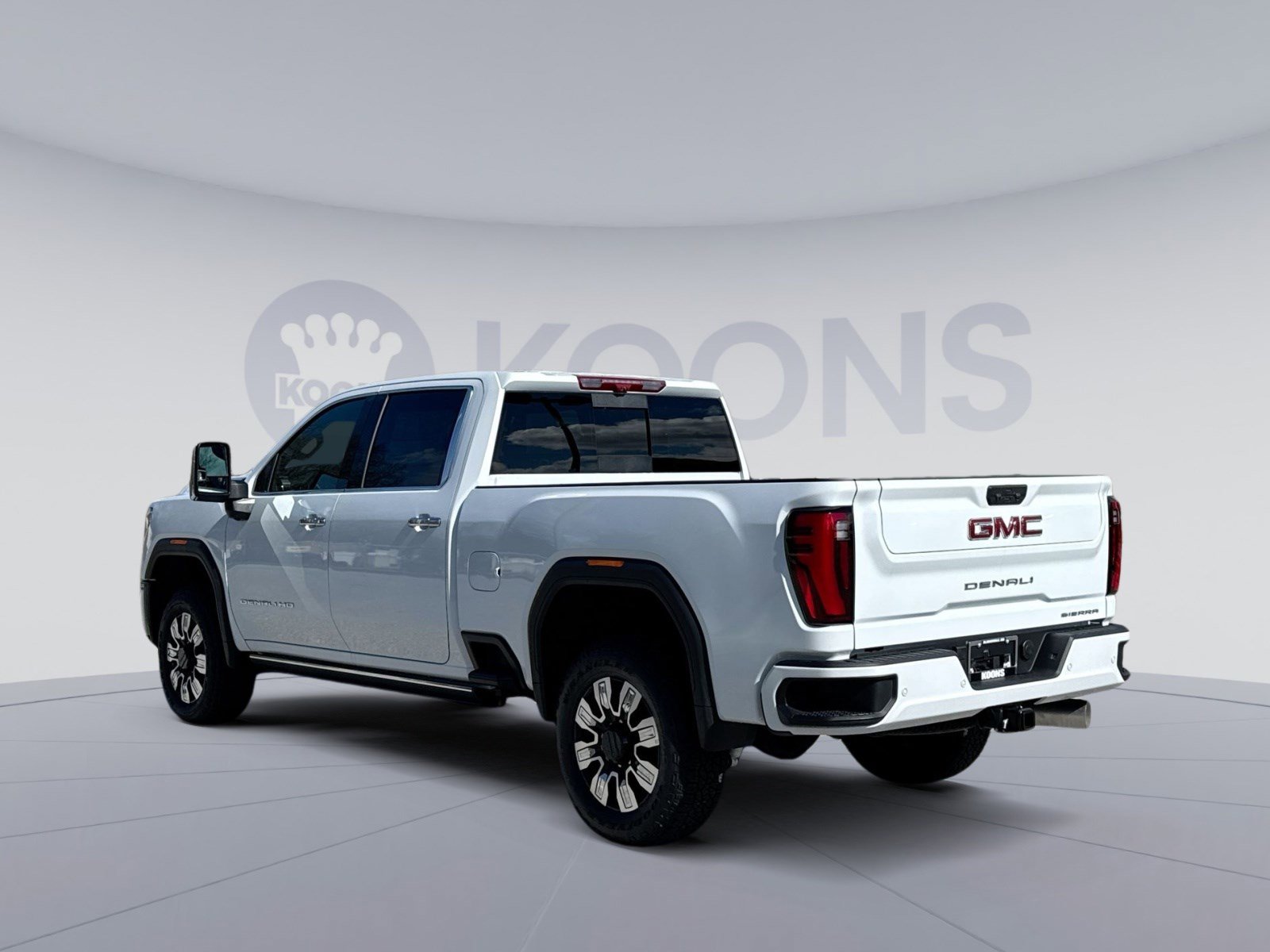 New 2026 GMC Sierra 3500 Denali w/ Denali Reserve Package AWD/4WD image 4