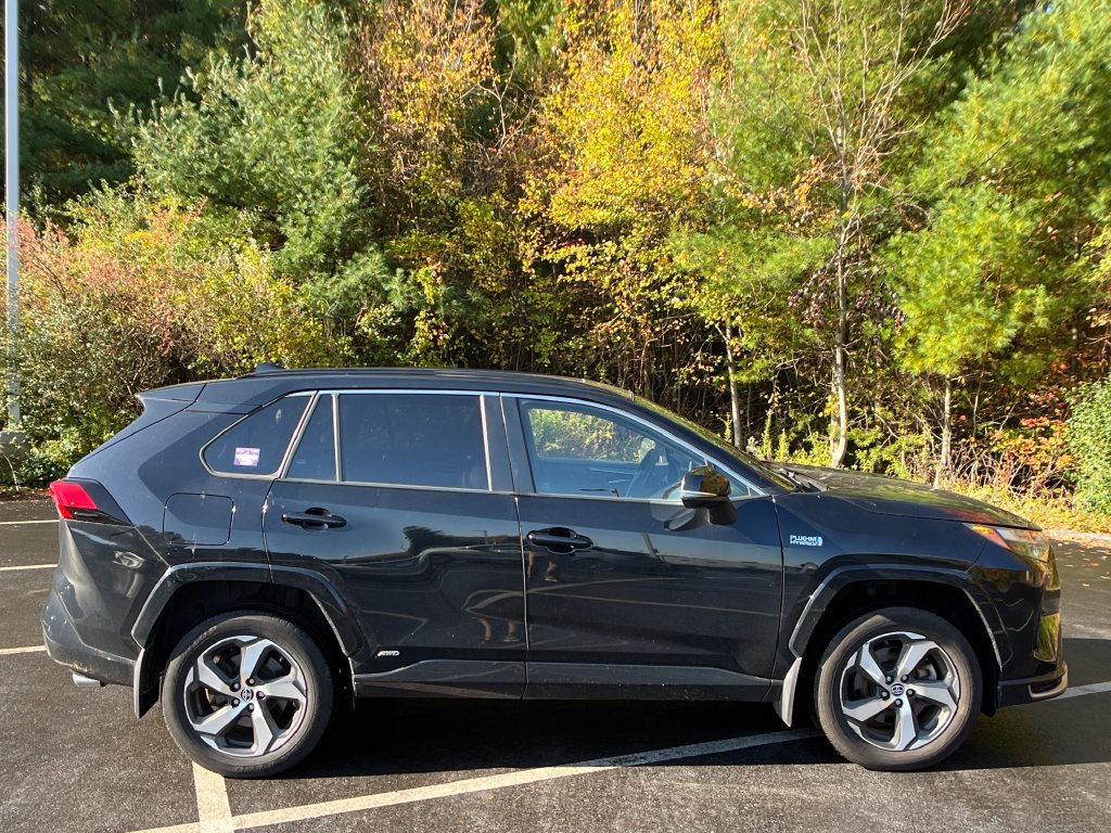 Used 2023 Toyota RAV4 SE w/ Weather & Moonroof Package AWD/4WD image 35