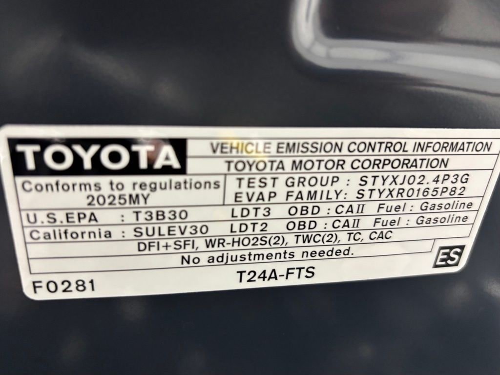 Used 2025 Toyota Grand Highlander AWD image 74