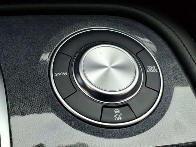 Used 2022 Nissan Armada SL w/ Midnight Edition Package RWD image 28