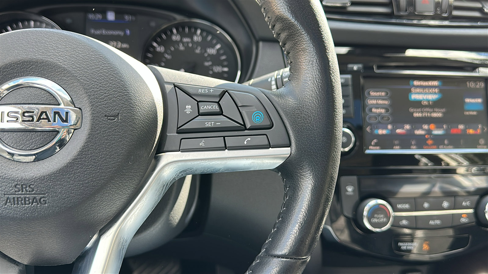 Certified 2022 Nissan Rogue Sport SL w/ Premium Package image 18