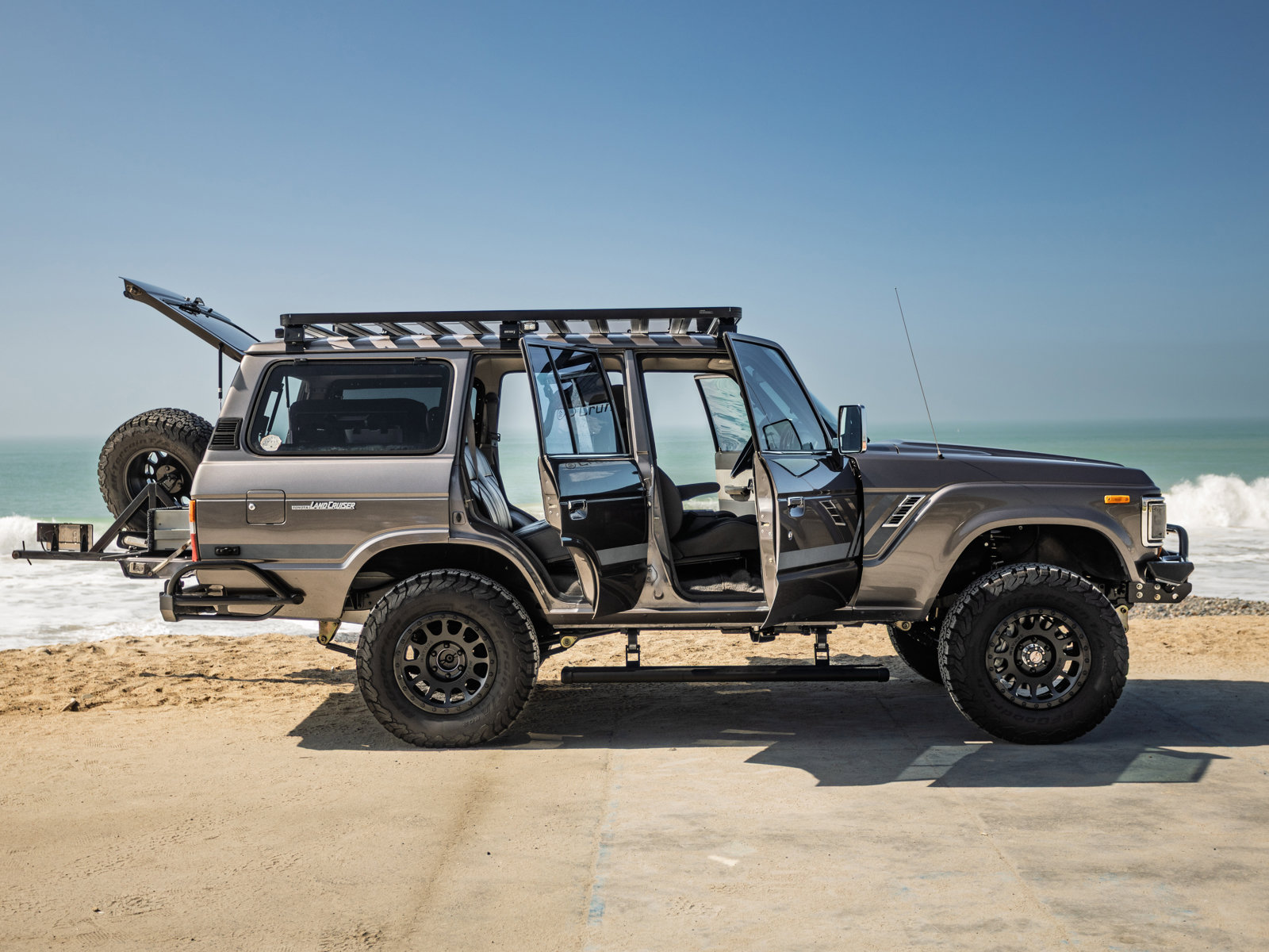 Used 1990 Toyota Land Cruiser AWD/4WD image 6