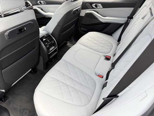 New 2026 BMW X5 xDrive50e w/ M Sport Package AWD/4WD image 15