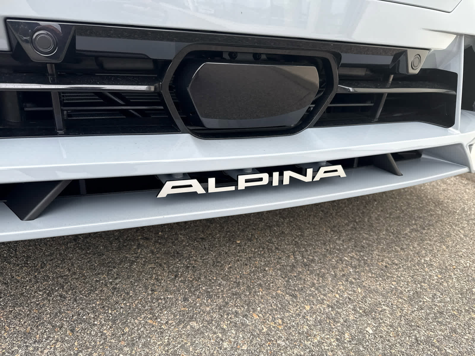 New 2026 BMW ALPINA XB7 image 7