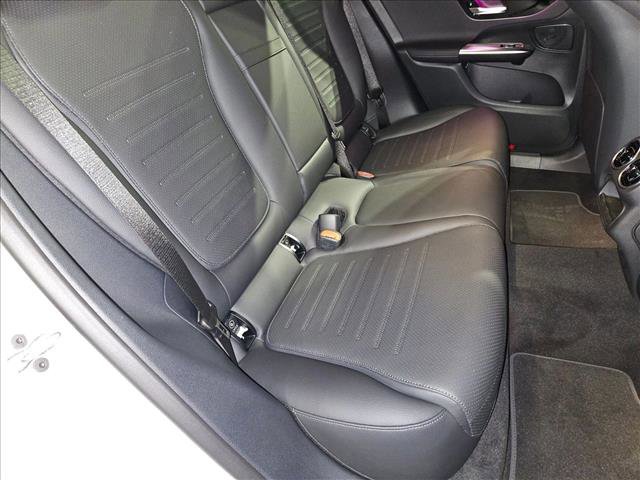 Used 2026 Mercedes-Benz GLC 350e 4MATIC image 19