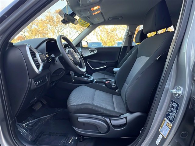 Used 2024 Kia Soul LX w/ Option Group 015 image 24