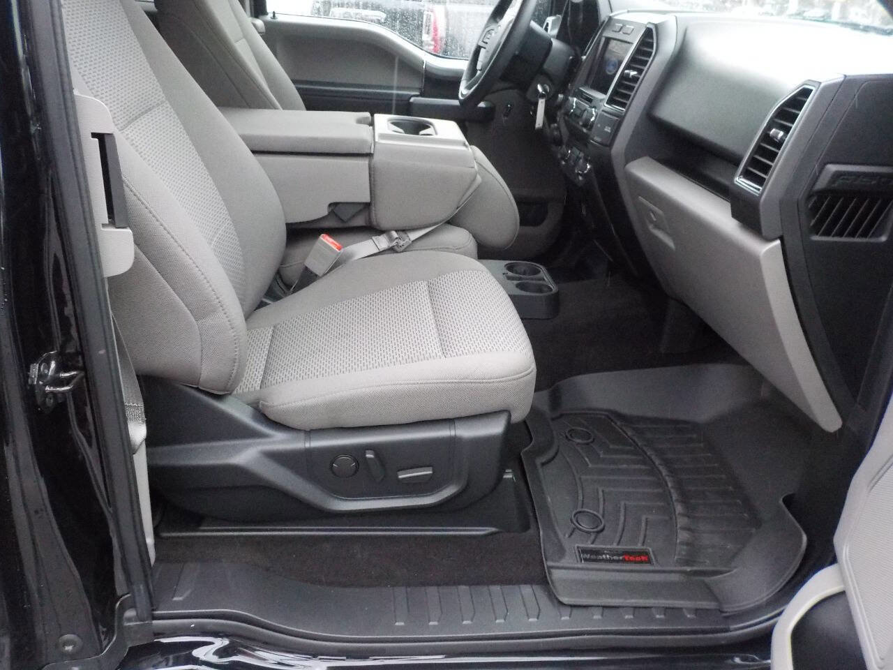 Used 2019 Ford F150 XLT w/ Equipment Group 302A Luxury image 15