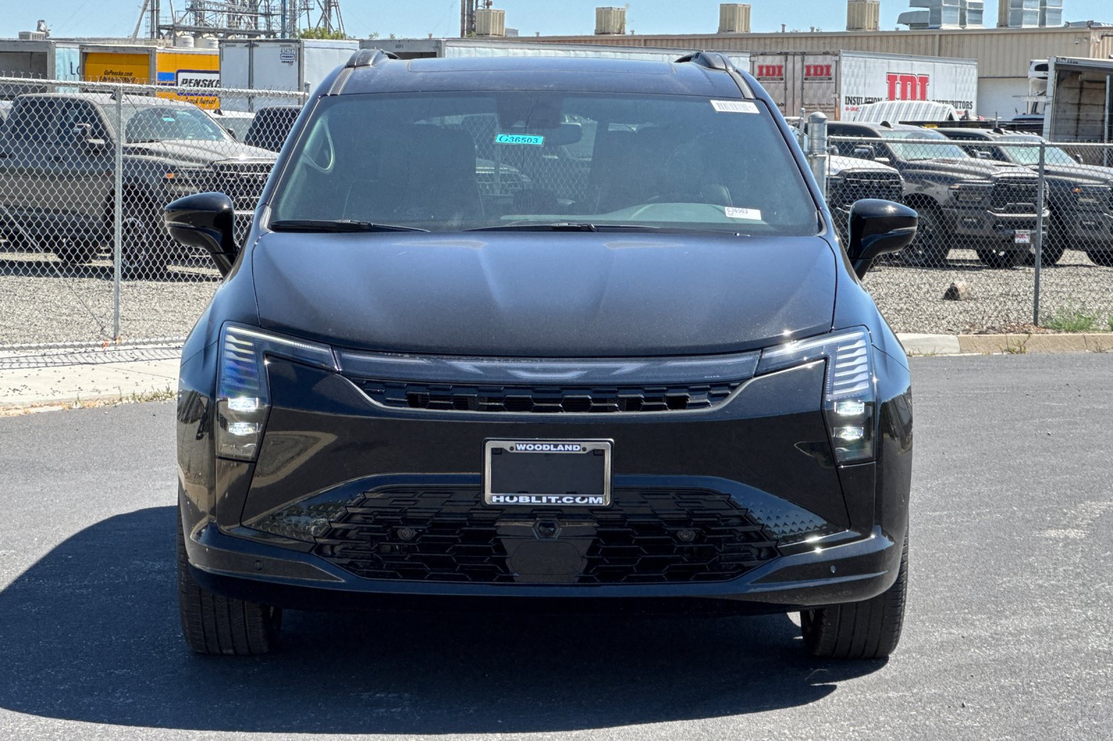 New 2027 Chrysler Pacifica Limited AWD/4WD image 8
