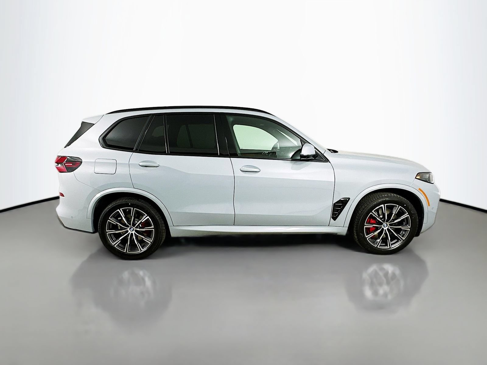 New 2026 BMW X5 xDrive40i AWD/4WD image 4