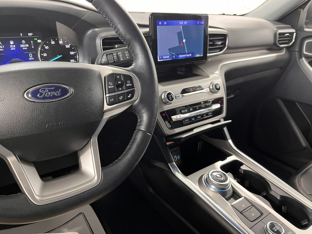 Used 2023 Ford Explorer XLT w/ Equipment Group 202A AWD/4WD image 24