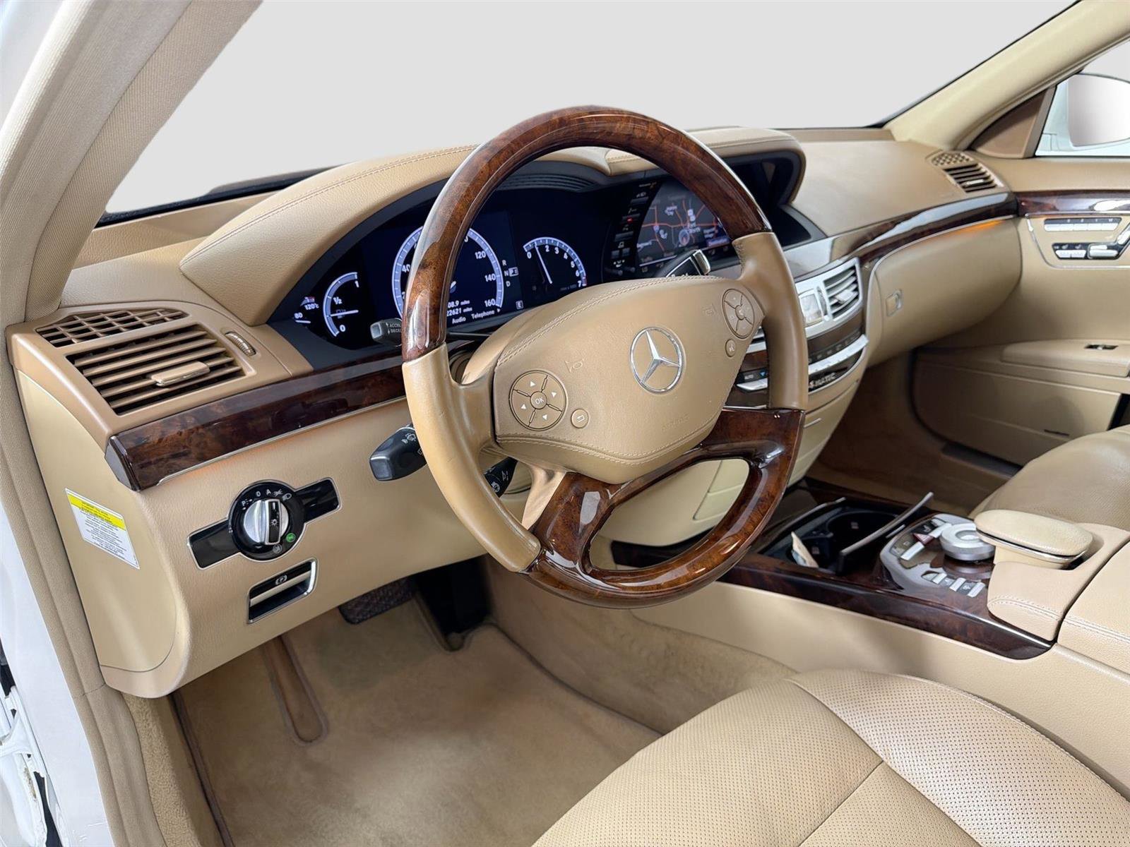 Used 2012 Mercedes-Benz S 550 4MATIC image 10