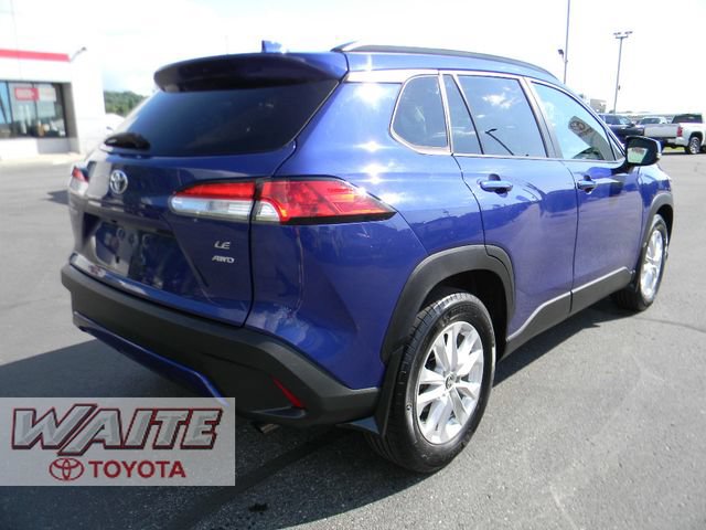 Used 2024 Toyota Corolla Cross LE w/ Moonroof Package AWD/4WD video 2