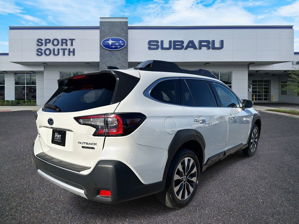 Used 2023 Subaru Outback Touring image 3