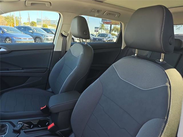 New 2026 Volkswagen Taos SE image 14