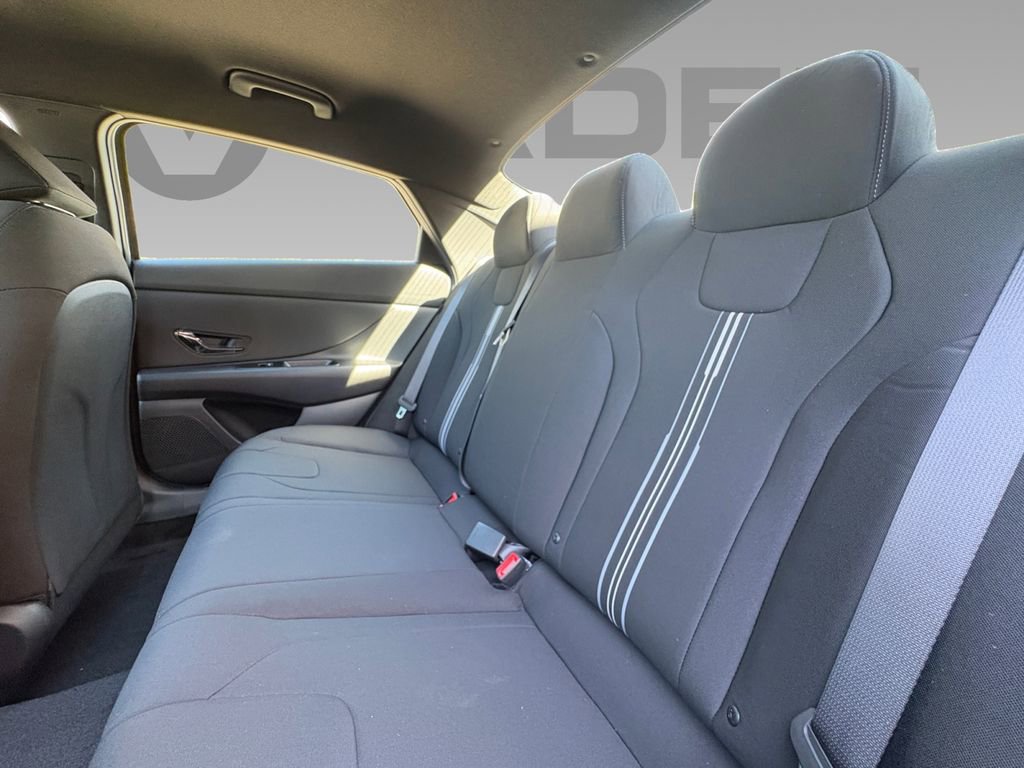 New 2026 Hyundai Elantra Sport image 4