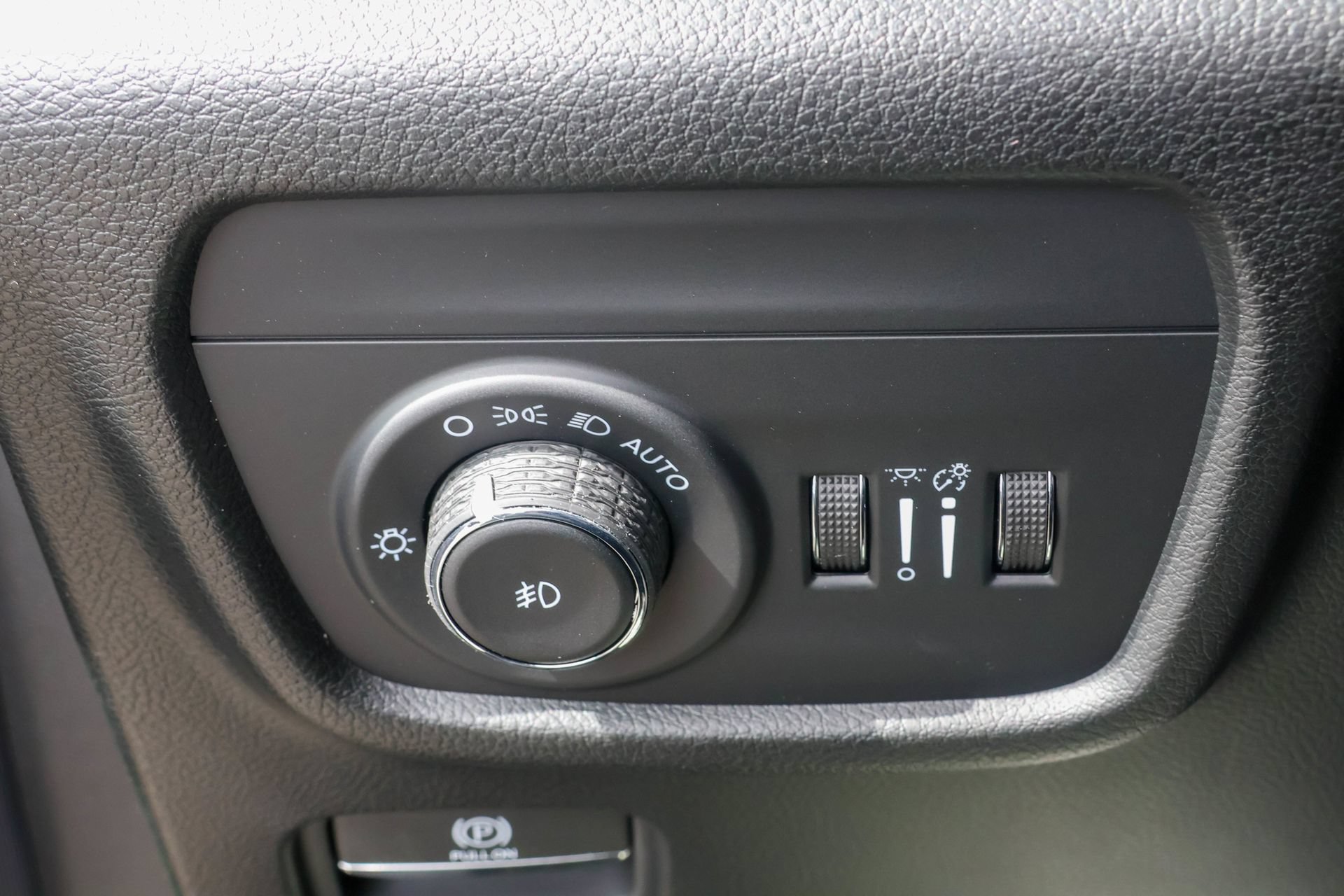 New 2026 Jeep Grand Cherokee L Limited AWD/4WD image 29