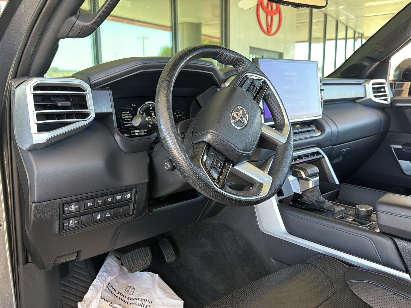 Used 2022 Toyota Tundra Platinum w/ Advanced Package AWD/4WD image 21
