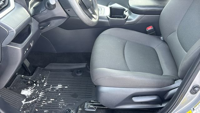 Used 2025 Toyota RAV4 LE image 27