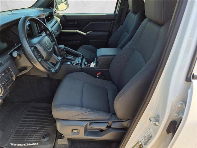 Used 2025 Toyota Tacoma SR AWD/4WD image 19