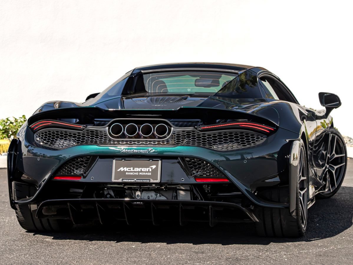 Used 2022 McLaren 765LT RWD image 11