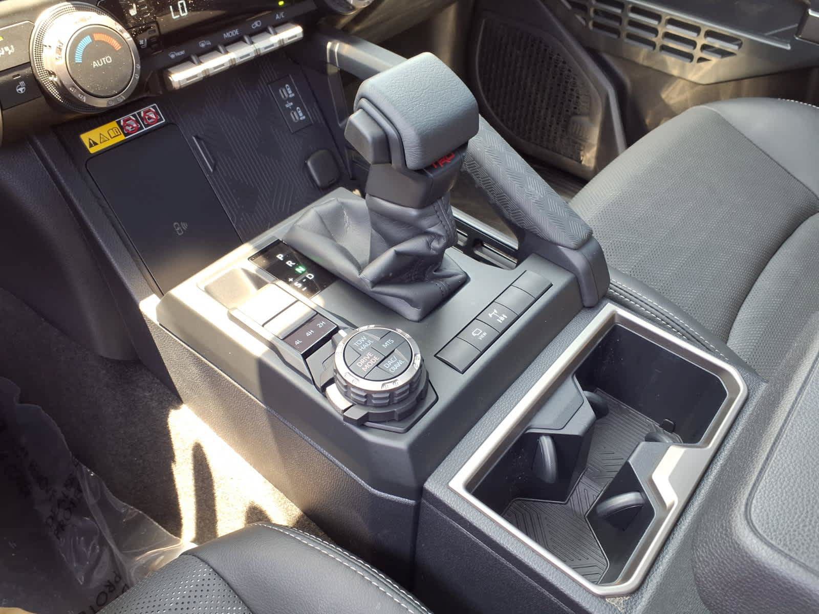 Certified 2025 Toyota 4Runner TRD Off-Road Premium AWD/4WD image 17