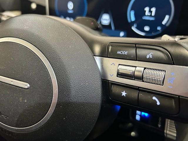 Used 2025 Hyundai Tucson Limited AWD/4WD image 35