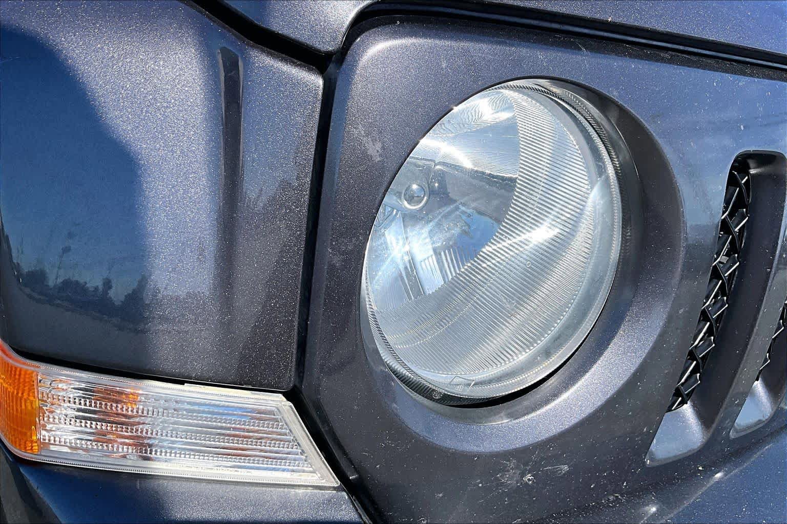 Used 2016 Jeep Patriot Sport FWD image 27