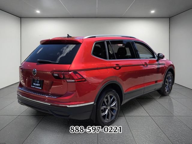 Used 2022 Volkswagen Tiguan SE FWD image 5