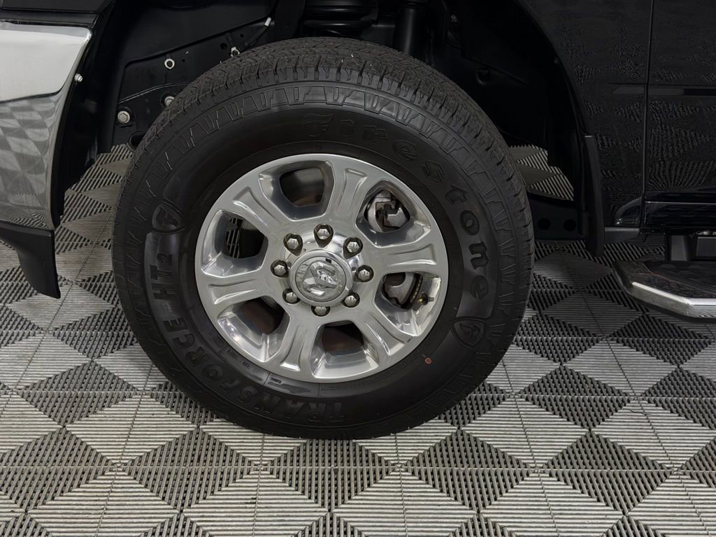 Used 2024 RAM 2500 Big Horn w/ Bed Utility Group image 10