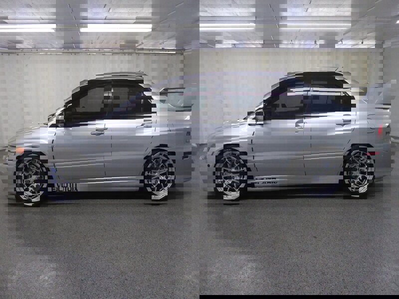 Used 2006 Mitsubishi Lancer Evolution IX image 4