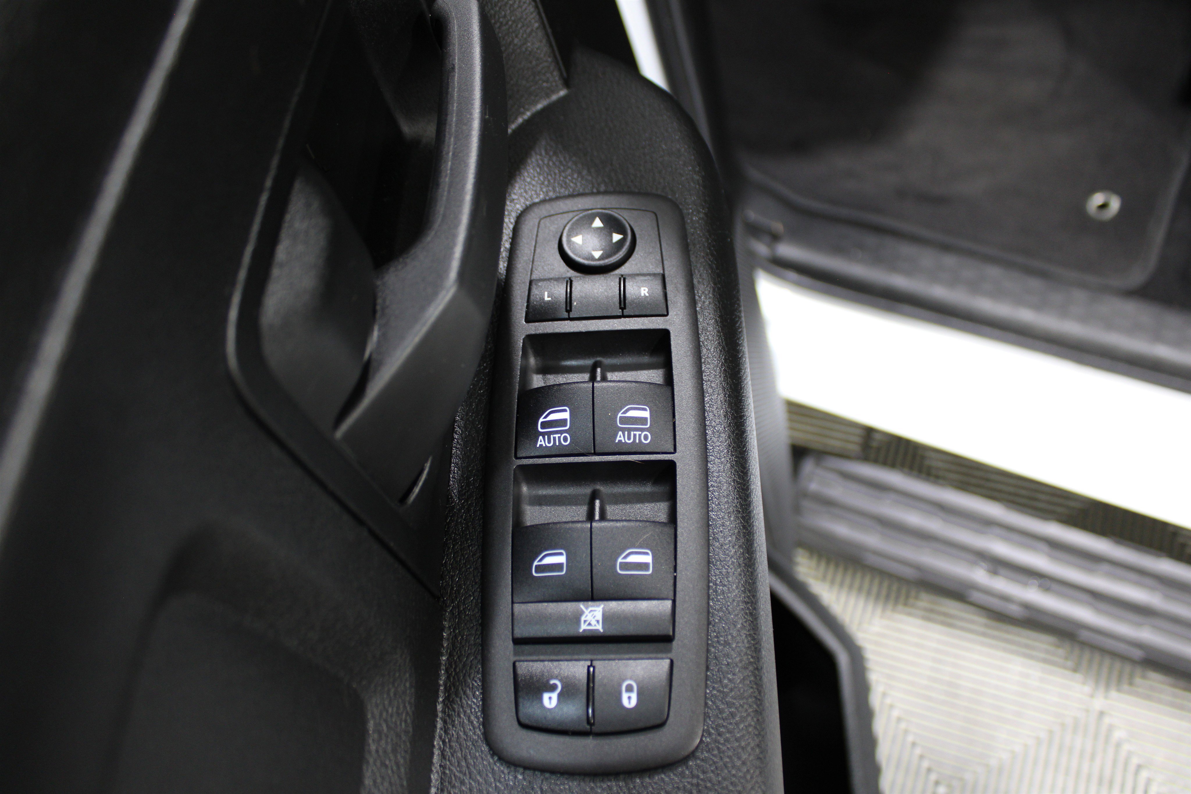 Used 2023 RAM 1500 Tradesman w/ Chrome Plus Package image 6