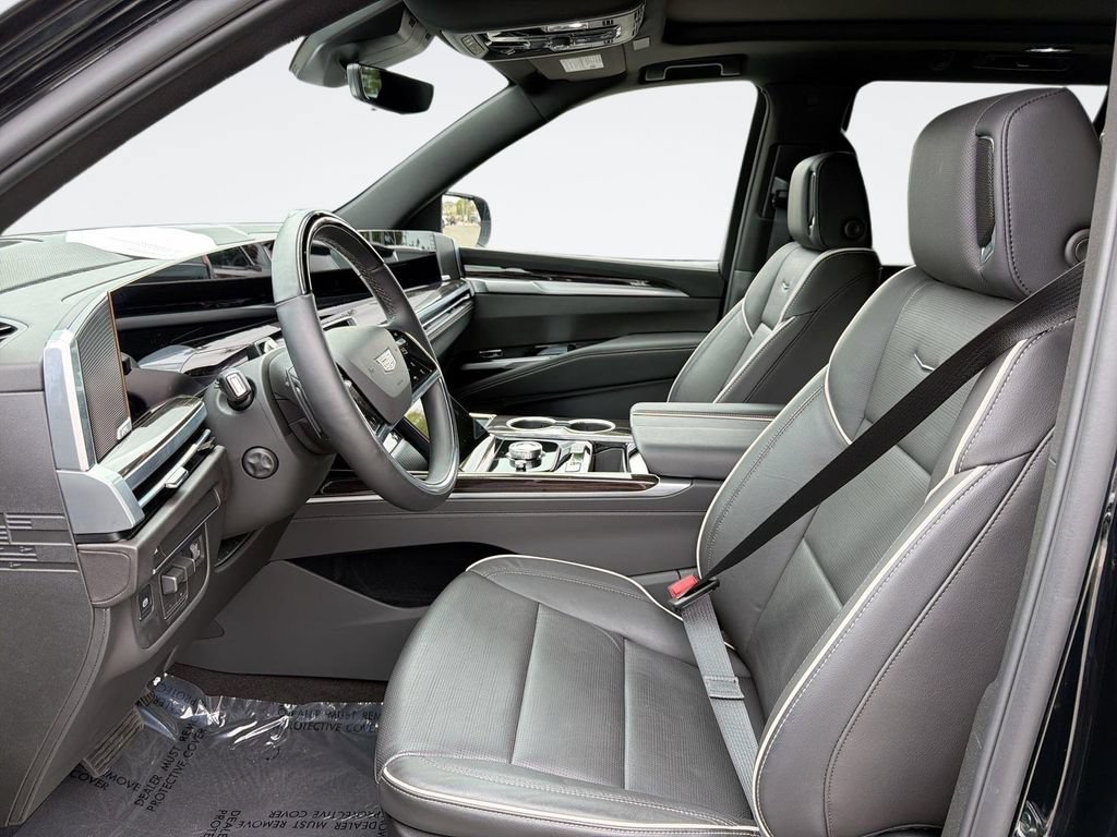 Certified 2026 Cadillac Escalade Luxury RWD image 21