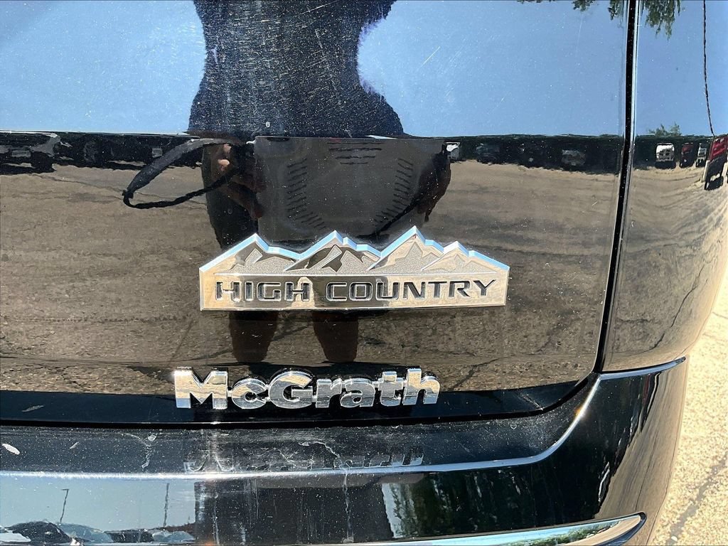 Used 2019 Chevrolet Traverse High Country AWD/4WD image 28