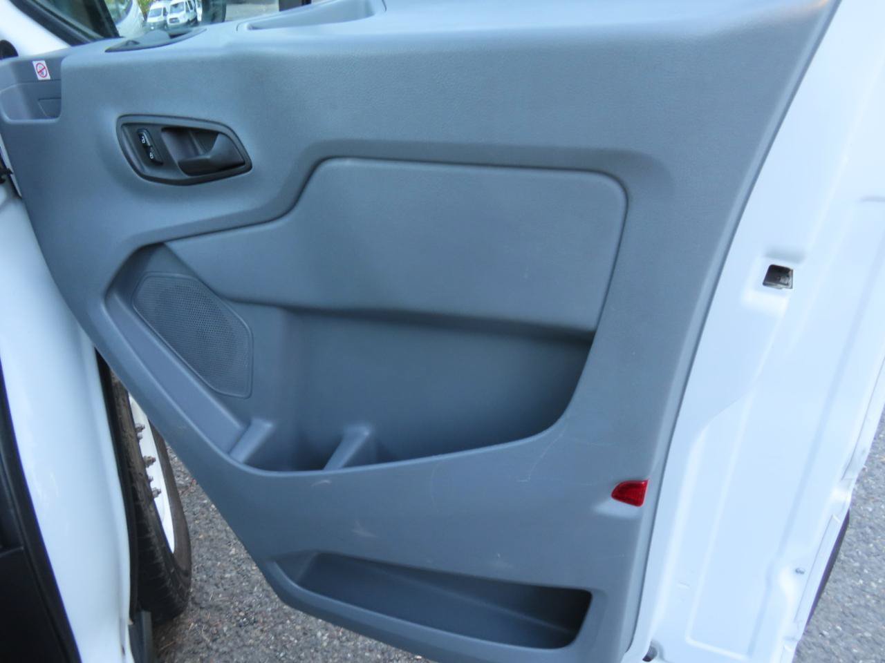 Used 2019 Ford Transit 150 148 Medium Roof RWD image 22