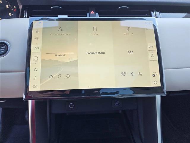 Used 2025 Land Rover Discovery Sport S image 21